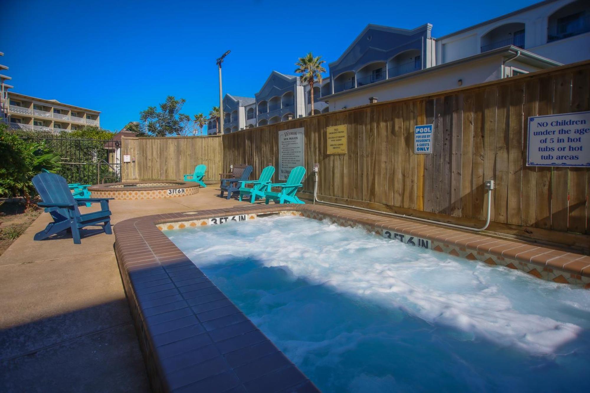 Sea-Renity Heated Pools Steps To The Beach Γκάλβεστον Εξωτερικό φωτογραφία