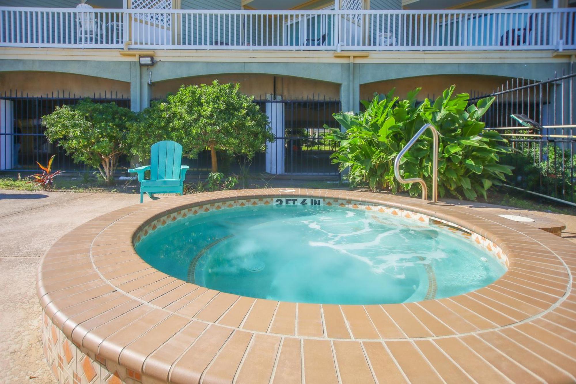 Sea-Renity Heated Pools Steps To The Beach Γκάλβεστον Εξωτερικό φωτογραφία